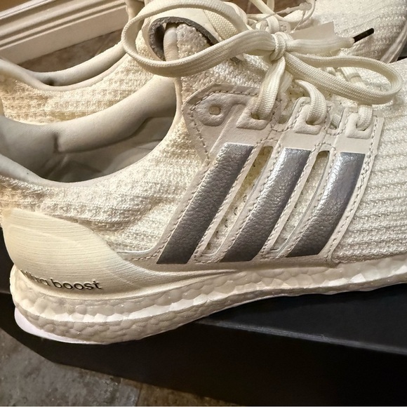 Women's Adidas Ultra Boost 4.0 Game Of Thrones Targaryen size 8 limited ed



﻿ - Picture 10 of 15